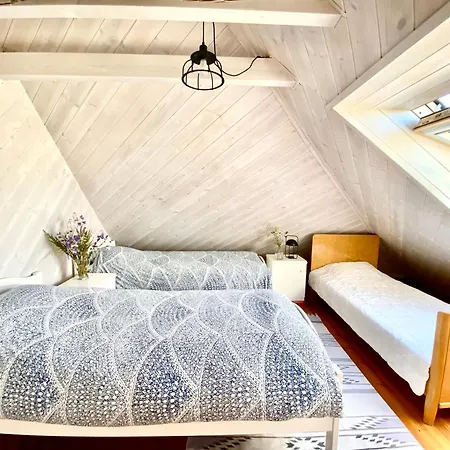 Art And Design Loghouse In Muhu Island Bed & Breakfast