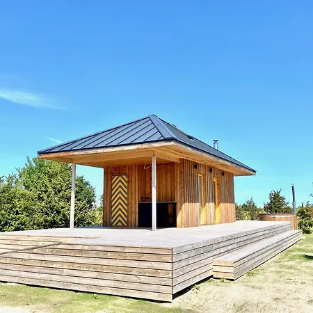 Art And Design Loghouse In Muhu Island * Liiva (Saaremaa)